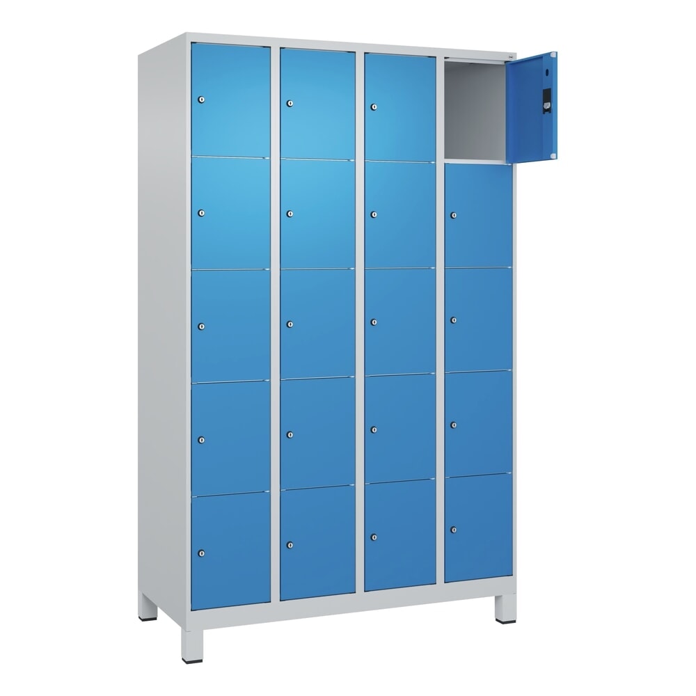 Produktabbildung: C+P Schließfachschrank Classic PLUS, Füße, 4 Abteile, HxBxT 1.950 x 1.200 x 500 mm, lichtgrau, lichtblau, 20 Fächer, Zylinderschloss