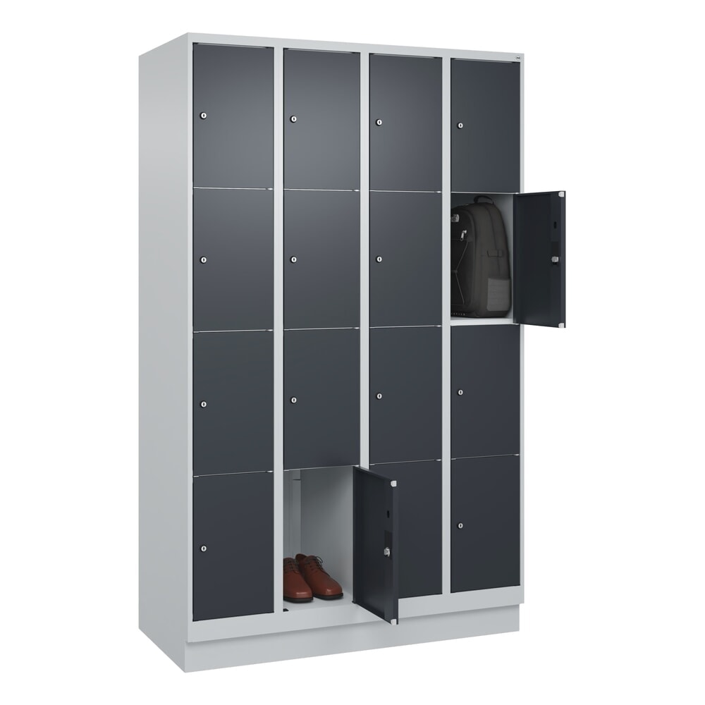 Produktabbildung Nr. 10: C+P Schließfachschrank Classic PLUS, Sockel, 4 Abteile, HxBxT 1.950 x 1.200 x 500 mm, lichtgrau, anthrazitgrau, 16 Fächer, Zylinderschloss