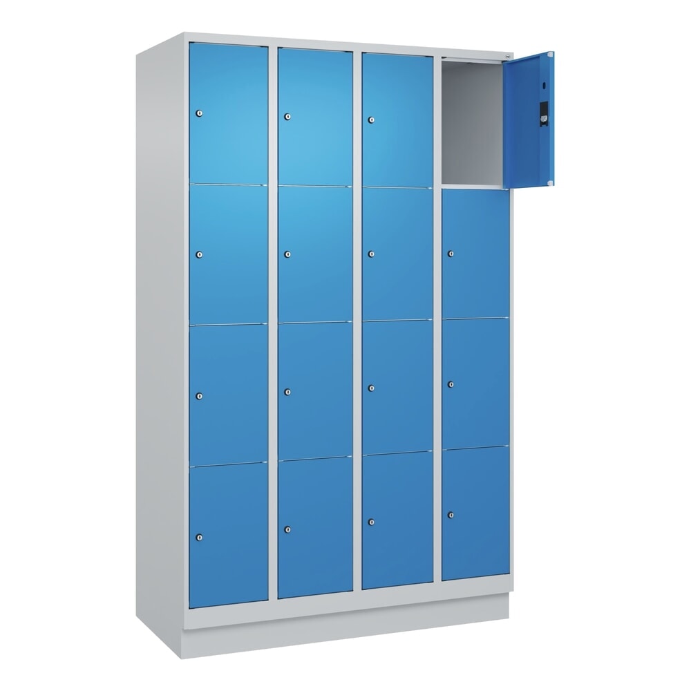 Produktabbildung Nr. 1: C+P Schließfachschrank Classic PLUS, Sockel, 4 Abteile, HxBxT 1.950 x 1.200 x 500 mm, lichtgrau, lichtblau, 16 Fächer, Zylinderschloss