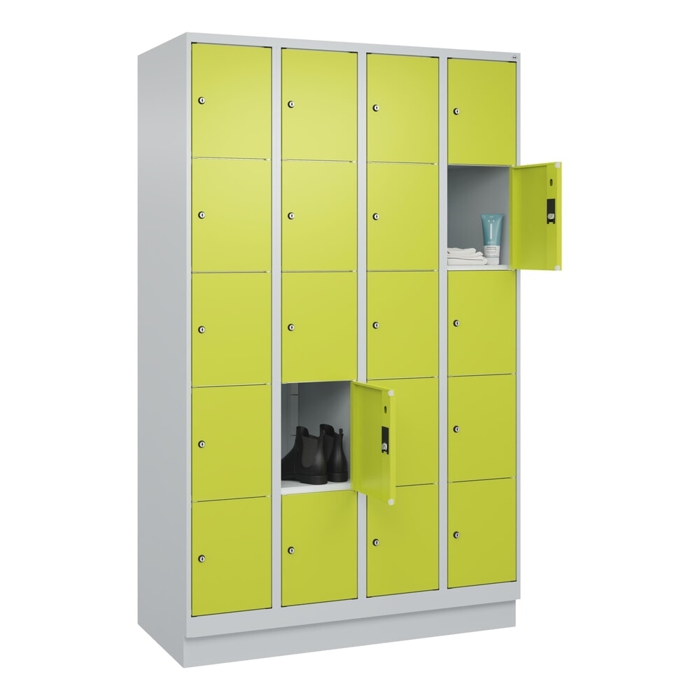 Produktabbildung Nr. 10: C+P Schließfachschrank Classic PLUS, Sockel, 4 Abteile, HxBxT 1.950 x 1.200 x 500 mm, lichtgrau, clowngrün, 20 Fächer, Zylinderschloss