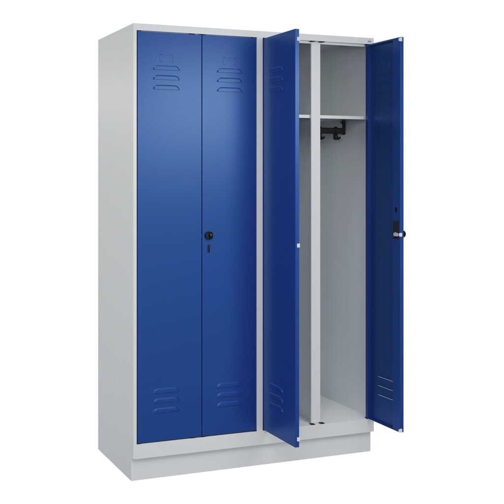 C+P Schwarz-Weiß-Spind Classic PLUS, Sockel, 4 Abteile, HxBxT 1.950 x 1.200 x 500 mm, lichtgrau, enzianblau, für Vorhängeschloss Produktabbildung: C+P Schwarz-Weiß-Spind Classic PLUS, Sockel, 4 Abteile, HxBxT 1.950 x 1.200 x 500 mm, lichtgrau, enzianblau, für Vorhängeschloss
