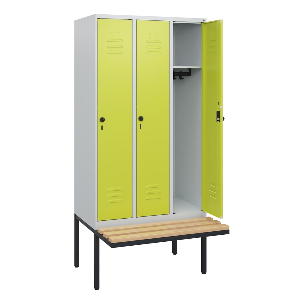 Produktabbildung: C+P Spind Classic PLUS, 3 Abteile, HxBxT 1.950 x 900 x 815 mm, für Vorhängeschloss, auskragende Bank aus Buche, lichtgrau, clowngrün