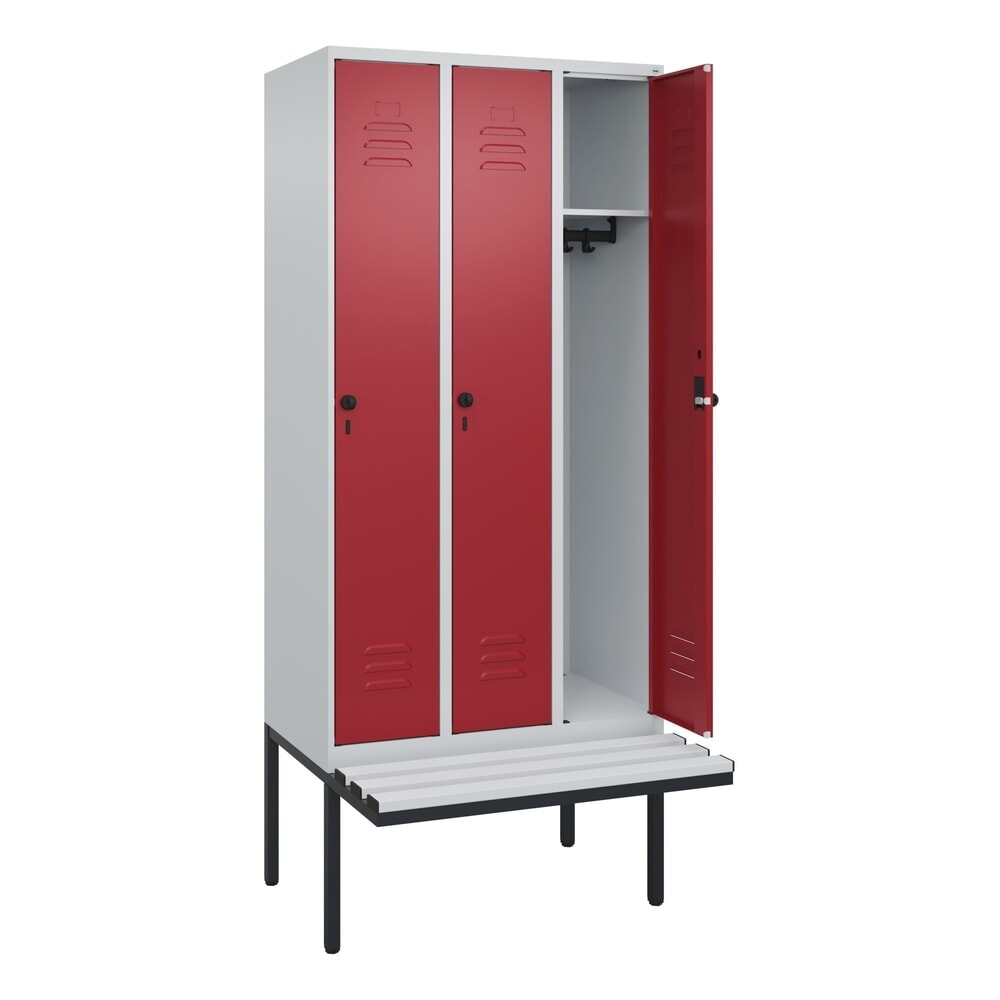 C+P Spind Classic PLUS, 3 Abteile, HxBxT 2.120 x 900 x 815 mm, für Vorhängeschloss, auskragende Bank aus Kunststoff, lichtgrau, rubinrot Produktabbildung: C+P Spind Classic PLUS, 3 Abteile, HxBxT 2.120 x 900 x 815 mm, für Vorhängeschloss, auskragende Bank aus Kunststoff, lichtgrau, rubinrot