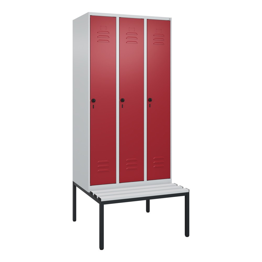 Produktabbildung: C+P Spind Classic PLUS, 3 Abteile, Trennwand, HxBxT 2.120 x 900 x 815 mm, für Vorhängeschloss, Trennwand, untergebaute Bank aus Kunststoff, lichtgrau, rubinrot