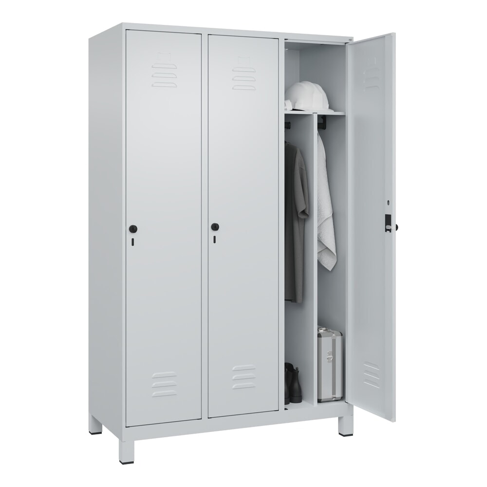 Produktabbildung Nr. 10: C+P Spind Classic PLUS, Füße, 3 Abteile, HxBxT 1.950 x 1.200 x 500 mm, lichtgrau, lichtgrau, für Vorhängeschloss, mit Mitteltrennwand