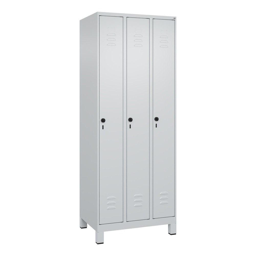 Produktabbildung: C+P Spind Classic PLUS, Füße, 3 Abteile, HxBxT 1.950 x 750 x 500 mm, lichtgrau, lichtgrau, für Vorhängeschloss, ohne Mitteltrennwand