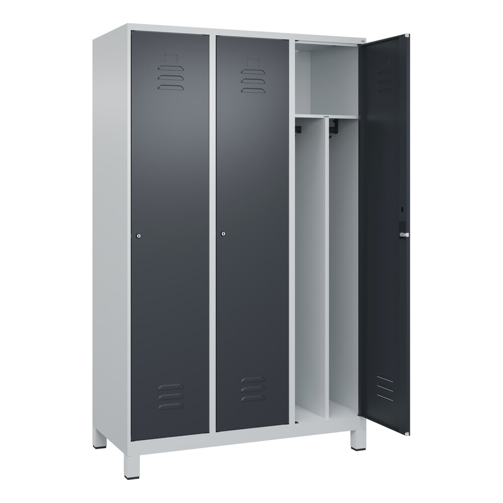 Produktabbildung: C+P Spind Classic PLUS, Füße, 3 Abteile, HxBxT 1.950 x 1.200 x 500 mm, lichtgrau, anthrazitgrau, Zylinderschloss, mit Mitteltrennwand