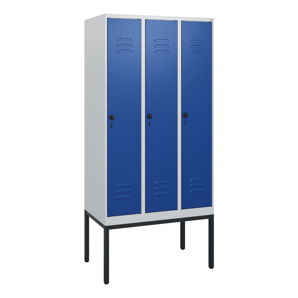 Produktabbildung: C+P Spind Classic PLUS, Gestell, 3 Abteile, HxBxT 1.950 x 900 x 500 mm, lichtgrau, enzianblau, für Vorhängeschloss, ohne Mitteltrennwand