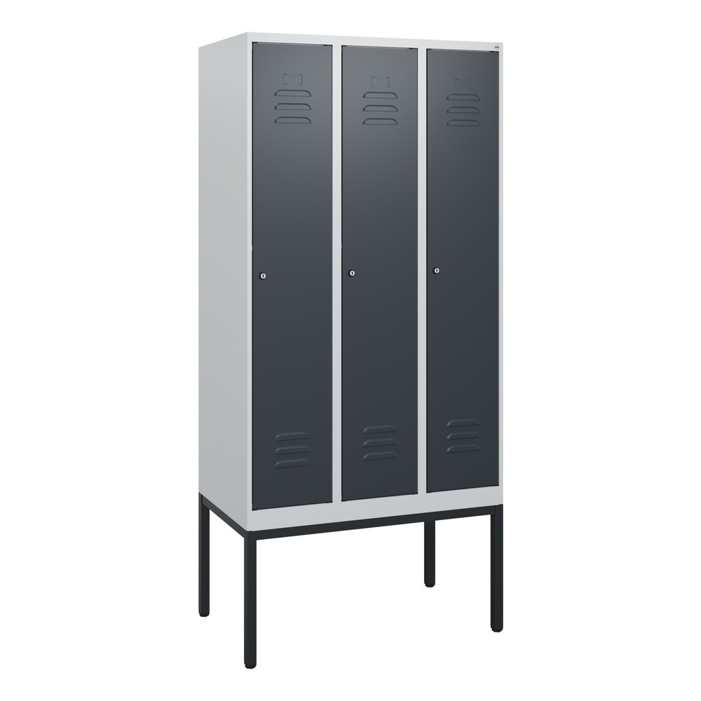 Produktabbildung: C+P Spind Classic PLUS, Gestell, 3 Abteile, HxBxT 1.950 x 900 x 500 mm, lichtgrau, anthrazitgrau, Zylinderschloss, ohne Mitteltrennwand