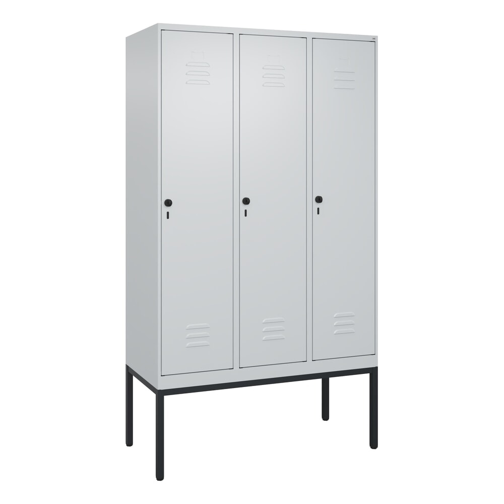 Produktabbildung Nr. 9: C+P Spind Classic PLUS, Gestell, 3 Abteile, HxBxT 2.120 x 1.200 x 500 mm, lichtgrau, lichtgrau, für Vorhängeschloss, ohne Mitteltrennwand