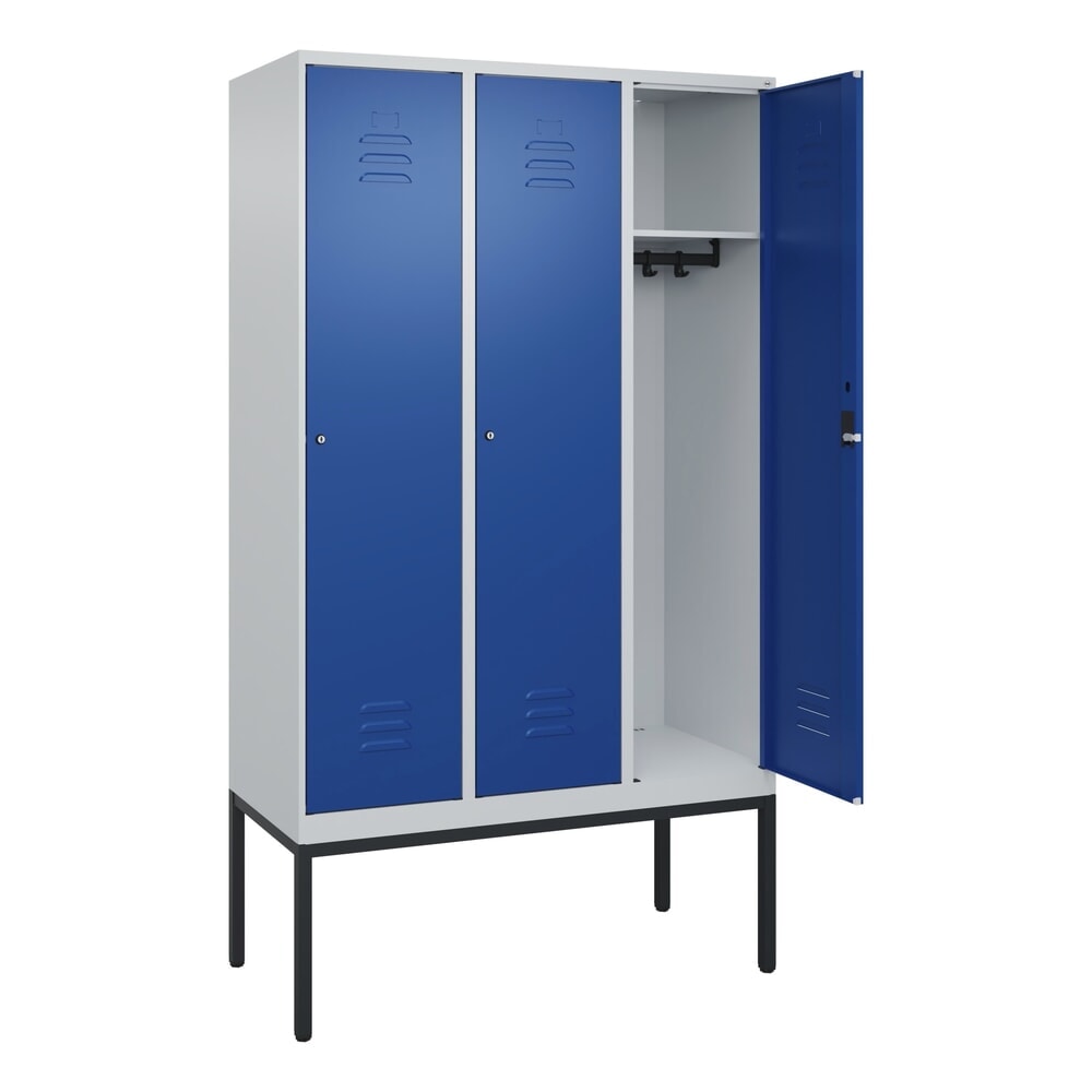 Produktabbildung: C+P Spind Classic PLUS, Gestell, 3 Abteile, HxBxT 2.120 x 1.200 x 500 mm, lichtgrau, enzianblau, Zylinderschloss, ohne Mitteltrennwand