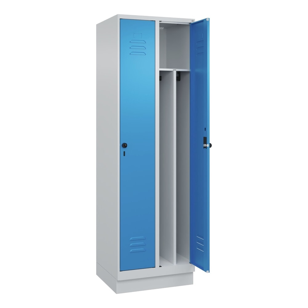 Produktabbildung: C+P Spind Classic PLUS, Sockel, 2 Abteile, HxBxT 1.950 x 600 x 500 mm, lichtgrau, lichtblau, für Vorhängeschloss, mit Mitteltrennwand