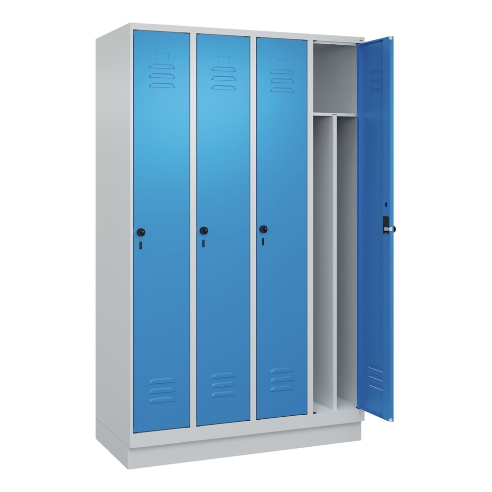 Produktabbildung: C+P Spind Classic PLUS, Sockel, 4 Abteile, HxBxT 1.950 x 1.200 x 500 mm, lichtgrau, lichtblau, für Vorhängeschloss, mit Mitteltrennwand