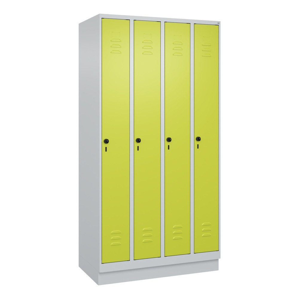 Produktabbildung: C+P Spind Classic PLUS, Sockel, 4 Abteile, HxBxT 1.950 x 1.000 x 500 mm, lichtgrau, clowngrün, für Vorhängeschloss, ohne Mitteltrennwand