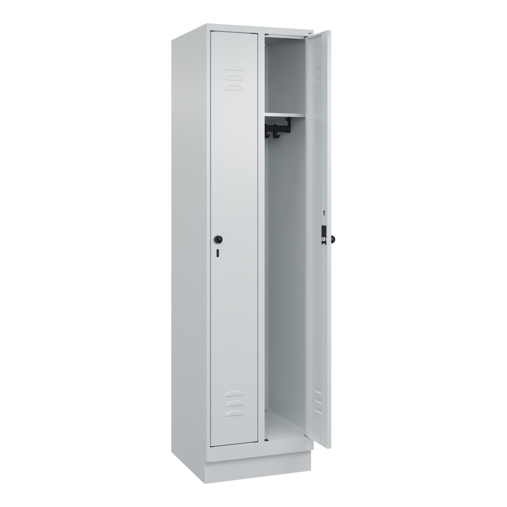 C+P Spind Classic PLUS, Sockel, 2 Abteile, HxBxT 1.950 x 500 x 500 mm, lichtgrau, lichtgrau, für Vorhängeschloss, ohne Mitteltrennwand Produktabbildung: C+P Spind Classic PLUS, Sockel, 2 Abteile, HxBxT 1.950 x 500 x 500 mm, lichtgrau, lichtgrau, für Vorhängeschloss, ohne Mitteltrennwand