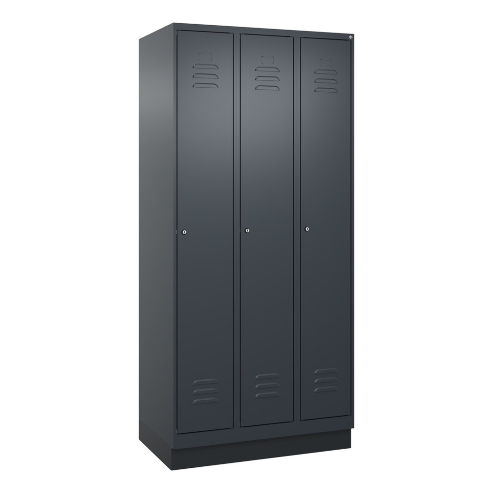 Produktabbildung: C+P Spind Classic PLUS, Sockel, 3 Abteile, HxBxT 1.950 x 900 x 500 mm, anthrazitgrau, anthrazitgrau, Zylinderschloss, mit Mitteltrennwand