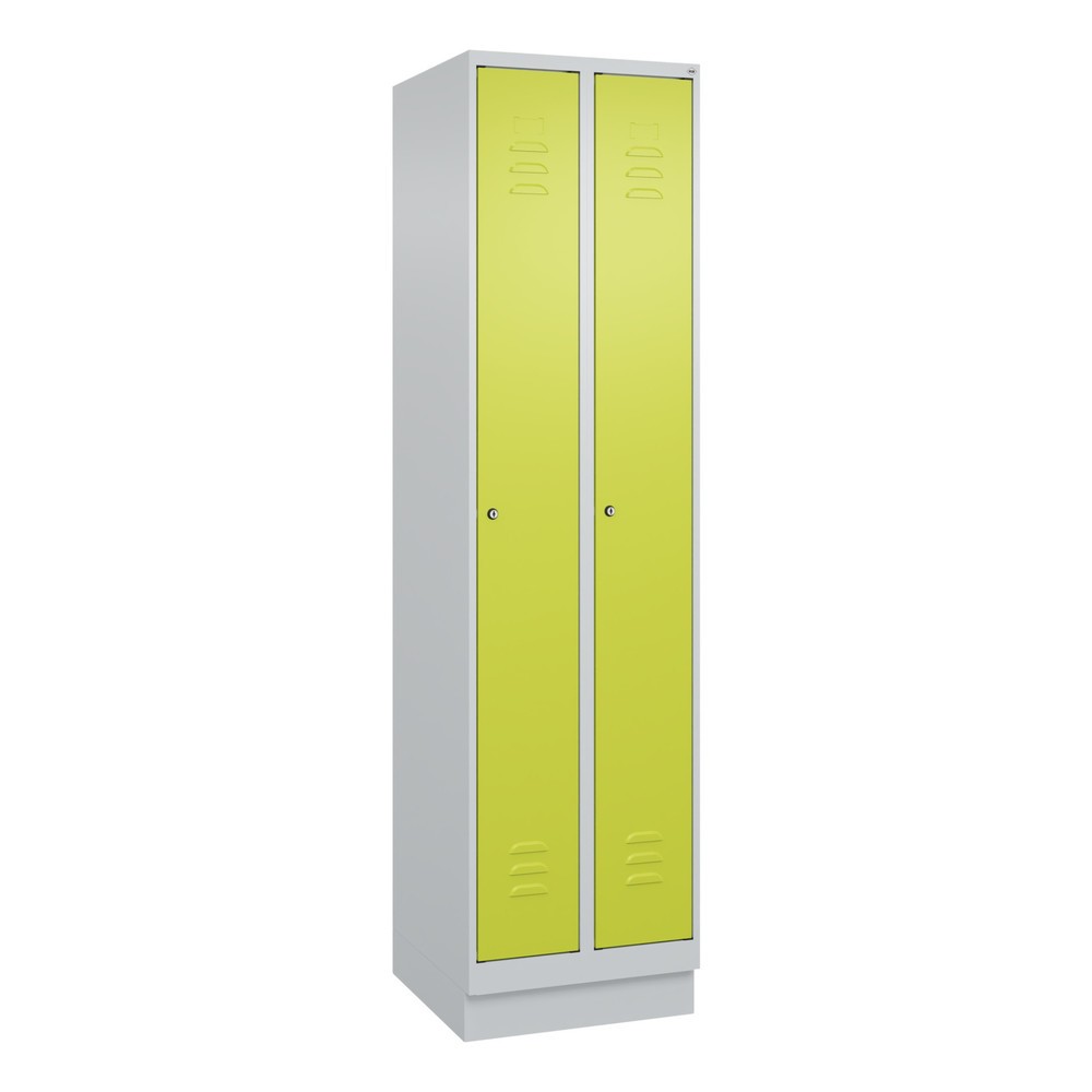 Produktabbildung: C+P Spind Classic PLUS, Sockel, 2 Abteile, HxBxT 1.950 x 500 x 500 mm, lichtgrau, clowngrün, Zylinderschloss, ohne Mitteltrennwand