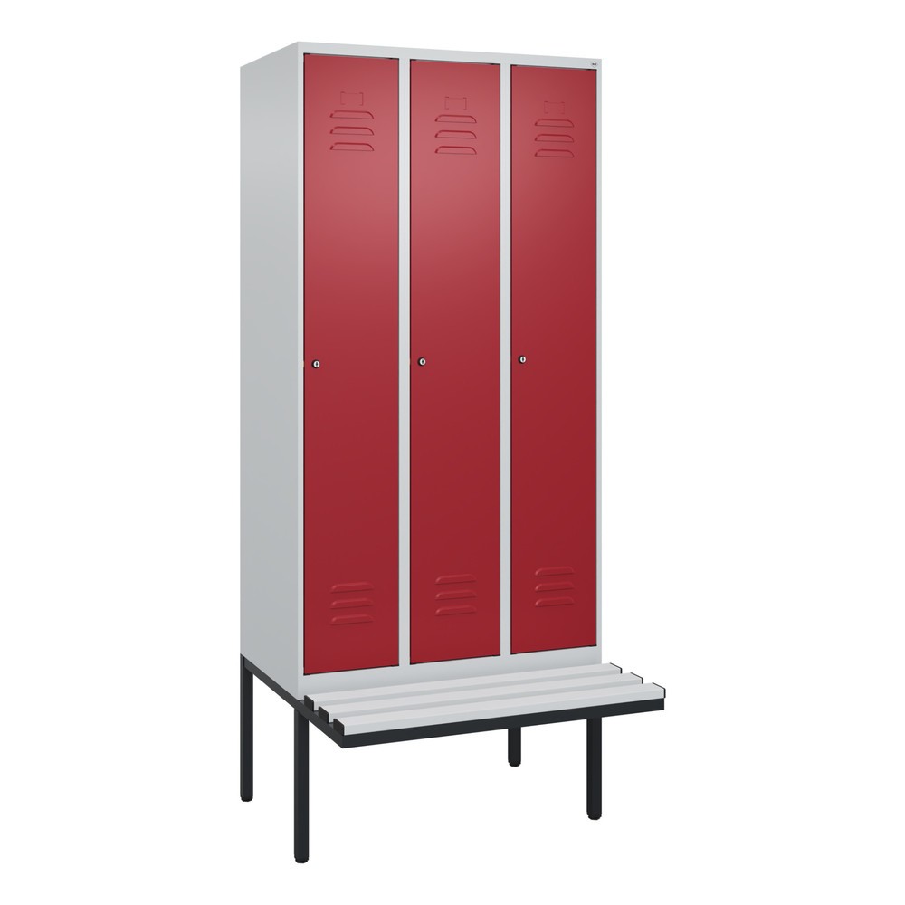 Produktabbildung: C+P Spind Classic PLUS, 3 Abteile, HxBxT 2.120 x 900 x 815 mm, Zylinderschloss, auskragende Bank aus Kunststoff, lichtgrau, rubinrot