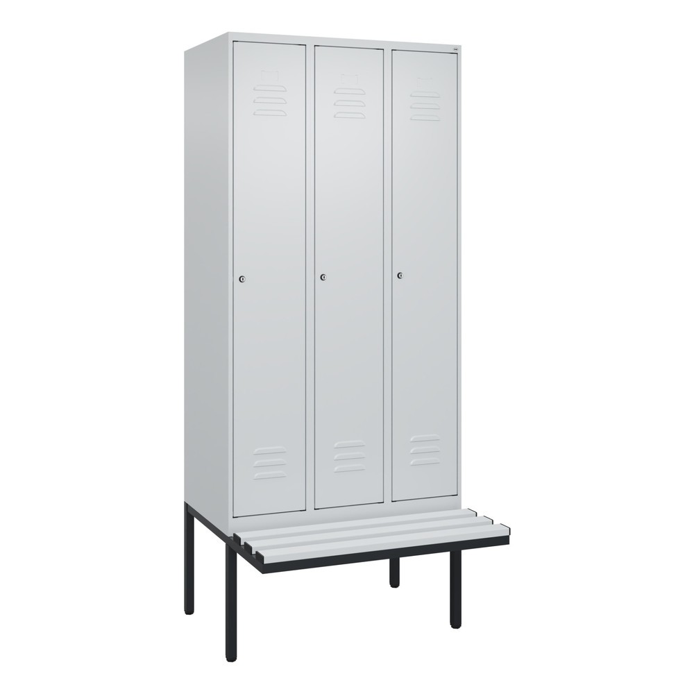 Produktabbildung: C+P Spind Classic PLUS, 3 Abteile, Trennwand, HxBxT 2.120 x 900 x 815 mm, Zylinderschloss, auskragende Bank aus Kunststoff, lichtgrau, lichtgrau