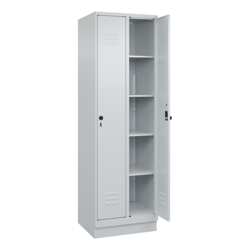 C+P Wäsche-Spind Classic PLUS, Sockel, 2 Abteile, HxBxT 1.950 x 600 x 500 mm, lichtgrau, lichtgrau, für Vorhängeschloss, ohne Mitteltrennwand Produktabbildung: C+P Wäsche-Spind Classic PLUS, Sockel, 2 Abteile, HxBxT 1.950 x 600 x 500 mm, lichtgrau, lichtgrau, für Vorhängeschloss, ohne Mitteltrennwand