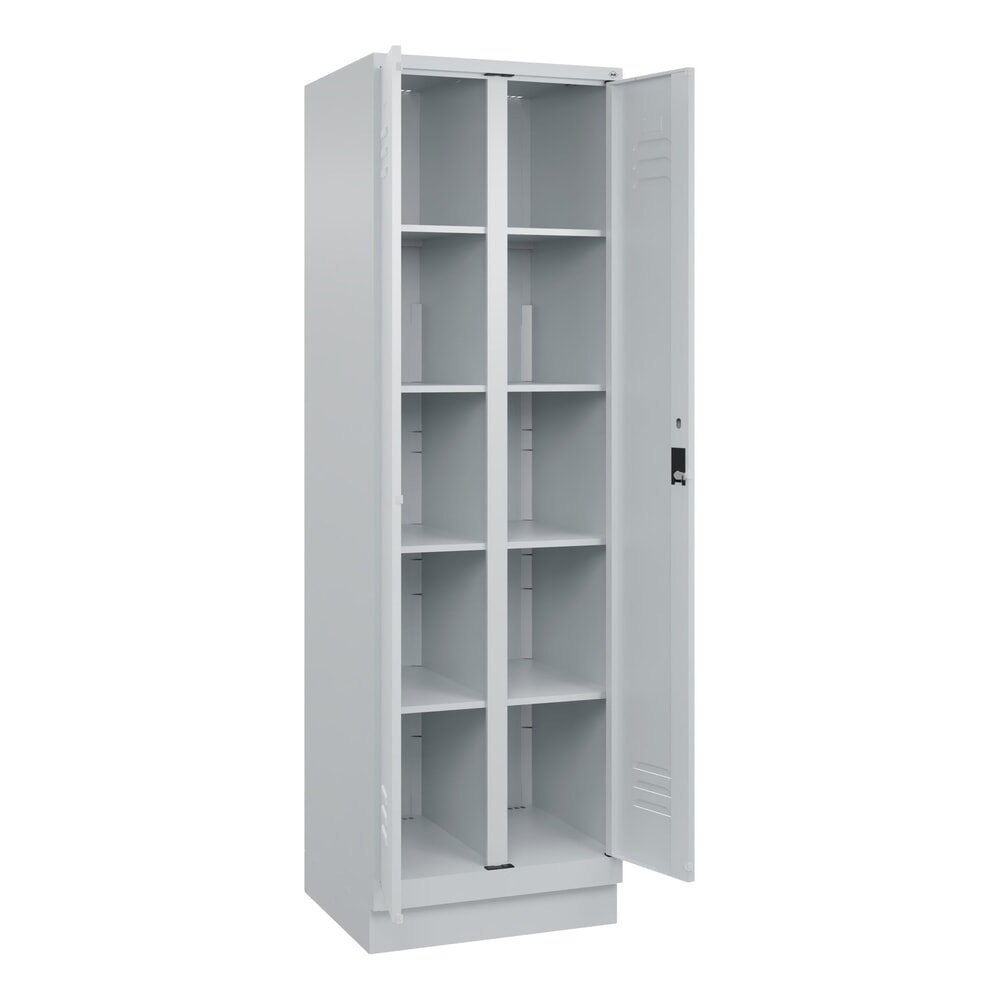 C+P Wäsche-Spind Classic PLUS, Sockel, 2 Abteile, HxBxT 1.950 x 600 x 500 mm, lichtgrau, lichtgrau, Zylinderschloss, mit Mitteltrennwand Produktabbildung Nr. 1: C+P Wäsche-Spind Classic PLUS, Sockel, 2 Abteile, HxBxT 1.950 x 600 x 500 mm, lichtgrau, lichtgrau, Zylinderschloss, mit Mitteltrennwand