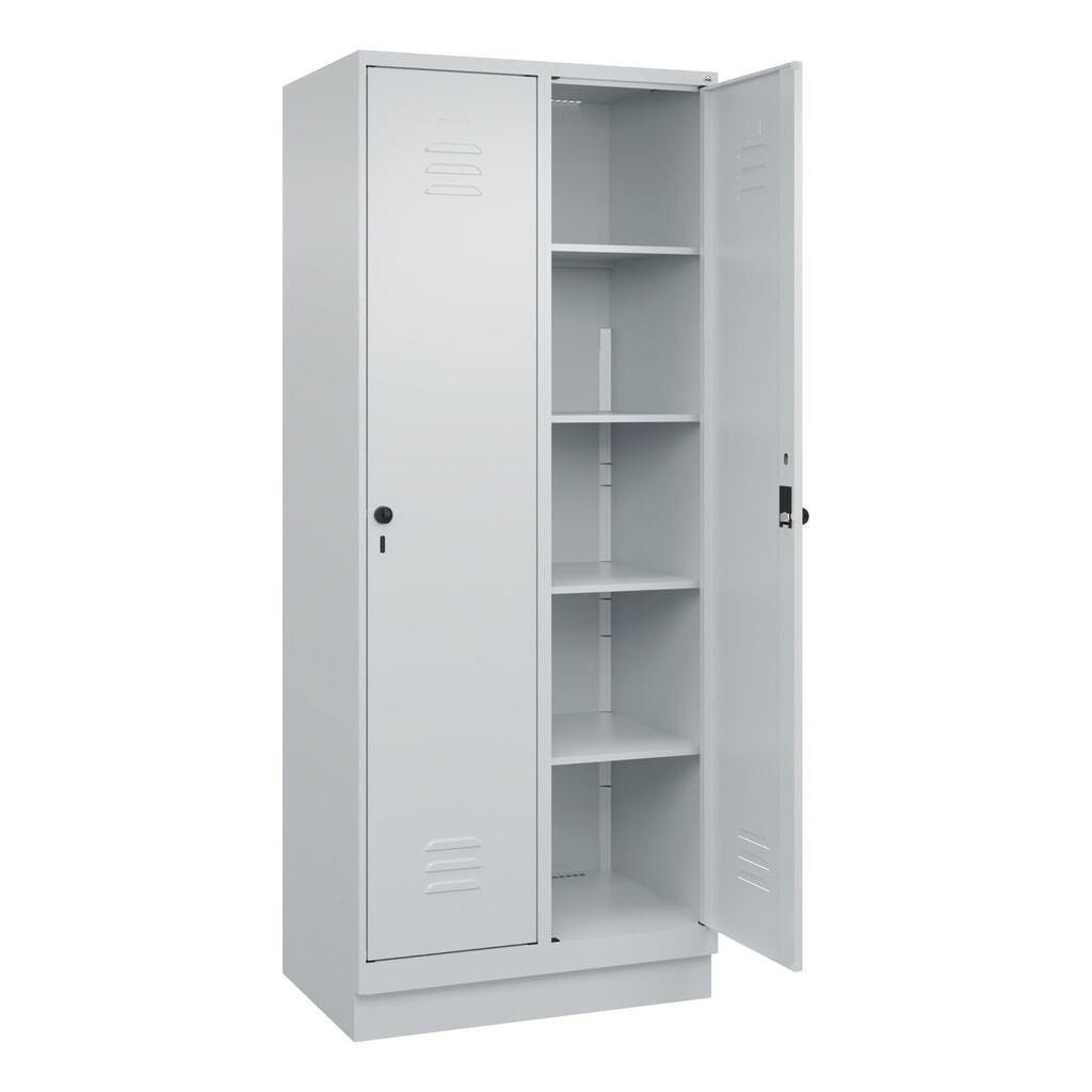 C+P Wäsche-Spind Classic PLUS, Sockel, 2 Abteile, HxBxT 1.950 x 800 x 500 mm, lichtgrau, lichtgrau, für Vorhängeschloss, ohne Mitteltrennwand Produktabbildung: C+P Wäsche-Spind Classic PLUS, Sockel, 2 Abteile, HxBxT 1.950 x 800 x 500 mm, lichtgrau, lichtgrau, für Vorhängeschloss, ohne Mitteltrennwand
