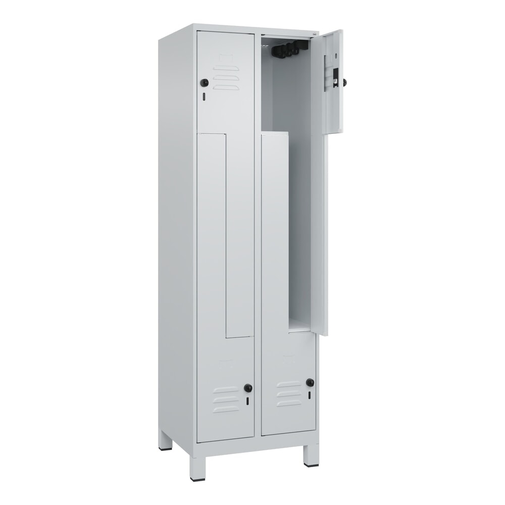 Produktabbildung: C+P Z-Spind Classic PLUS, Füße, 4 Abteile, HxBxT 1.950 x 600 x 500 mm, lichtgrau, lichtgrau, für Vorhängeschloss