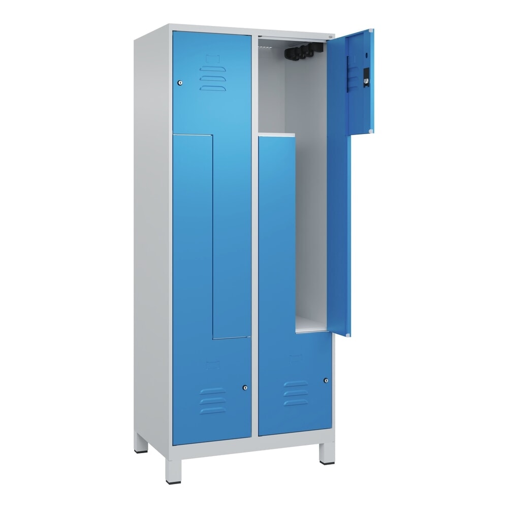 Produktabbildung: C+P Z-Spind Classic PLUS, Füße, 4 Abteile, HxBxT 1.950 x 800 x 500 mm, lichtgrau, lichtblau, Zylinderschloss