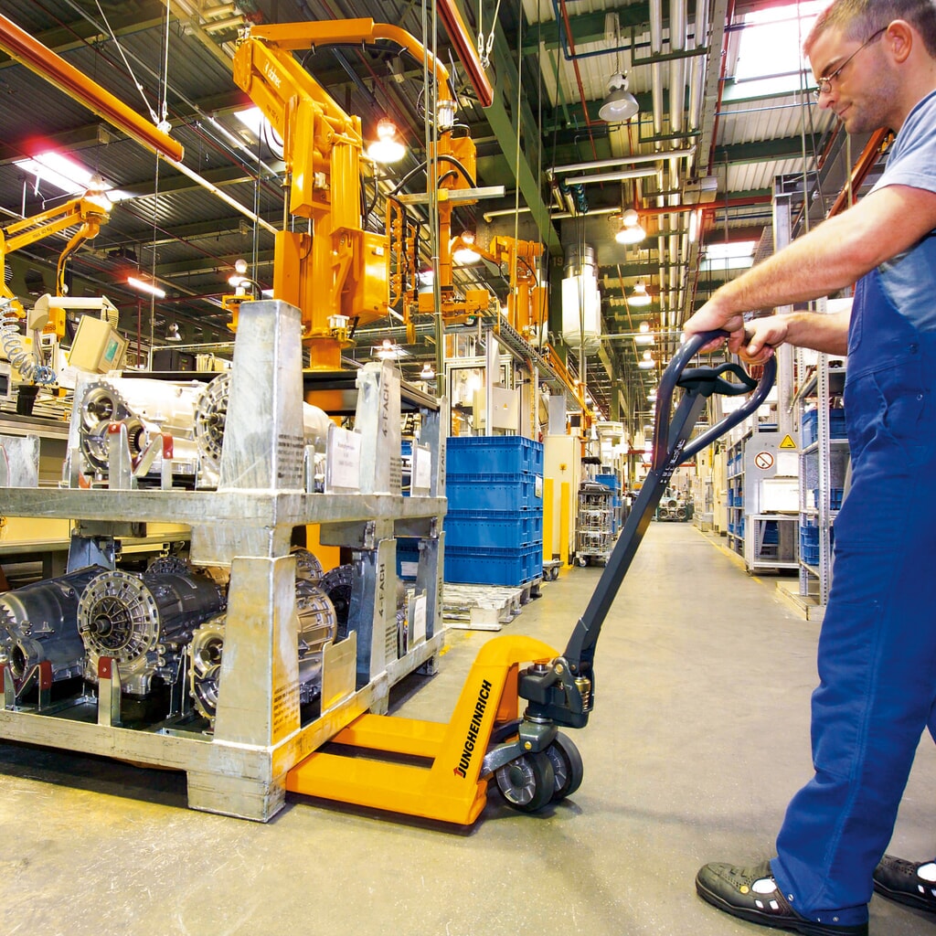 Produktabbildung Nr. 7: Jungheinrich Handhubwagen AM 22, Tragfähigkeit 2.200 kg, Gabellänge 950 mm, Nylon