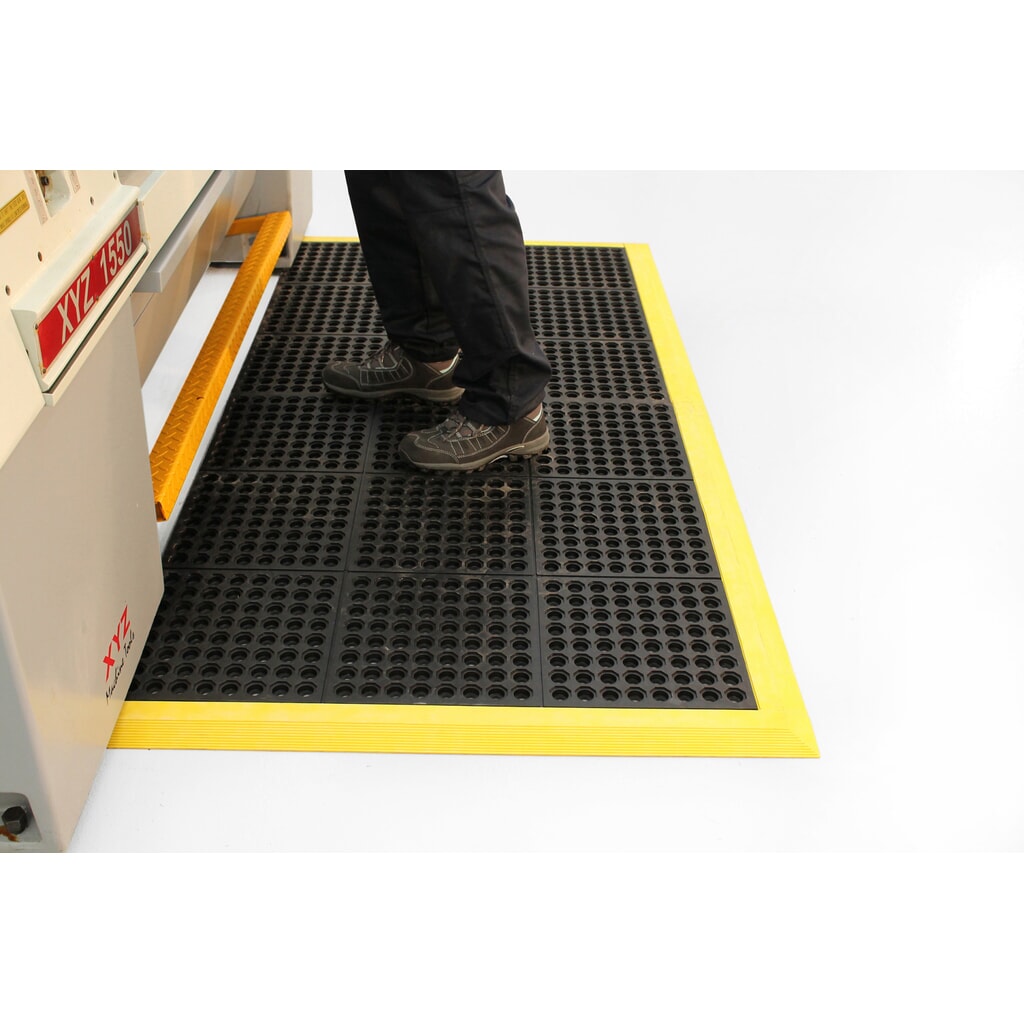 COBA Anti-Ermüdungsmatte Fatigue Step Grit Top, Nitril, BxL 900 x 900 mm Produktabbildung Nr. 4: COBA Anti-Ermüdungsmatte Fatigue Step Grit Top, Nitril, BxL 900 x 900 mm