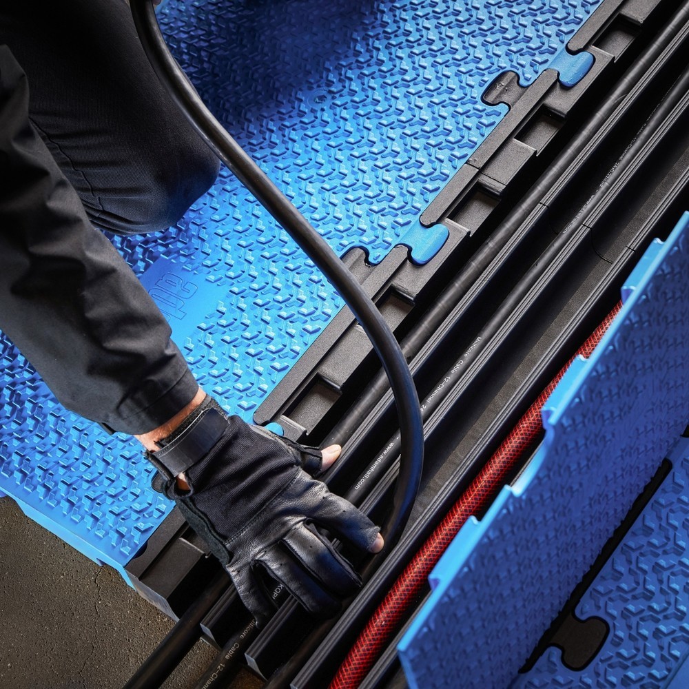 Produktabbildung Nr. 6: Defender® by Adam Hall Kabelbrücke MIDI 5 2D Mittelteil, 5 Kanäle, blau