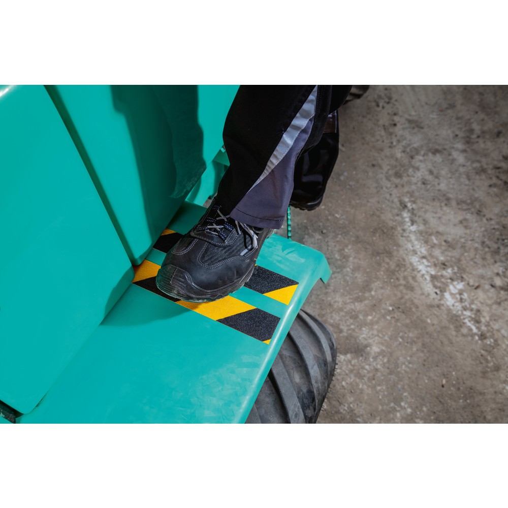 Produktabbildung Nr. 5: DURABLE Antirutschband DURALINE® GRIP+, Breite 25 mm, gelb/schwarz, 5 Stk/VE