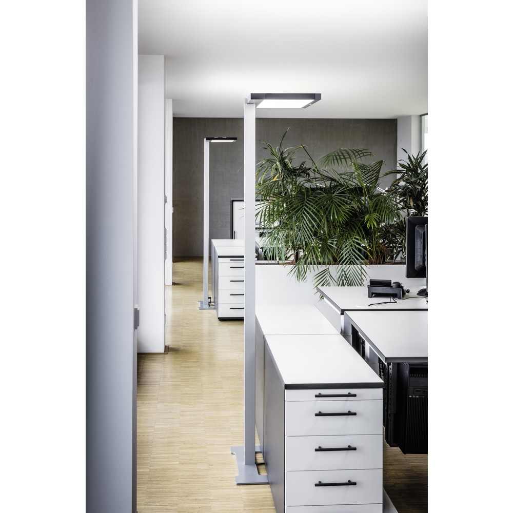 Produktabbildung: Stehleuchte LUCTRA VITAWORK HCL 12 Asym. PIR KG