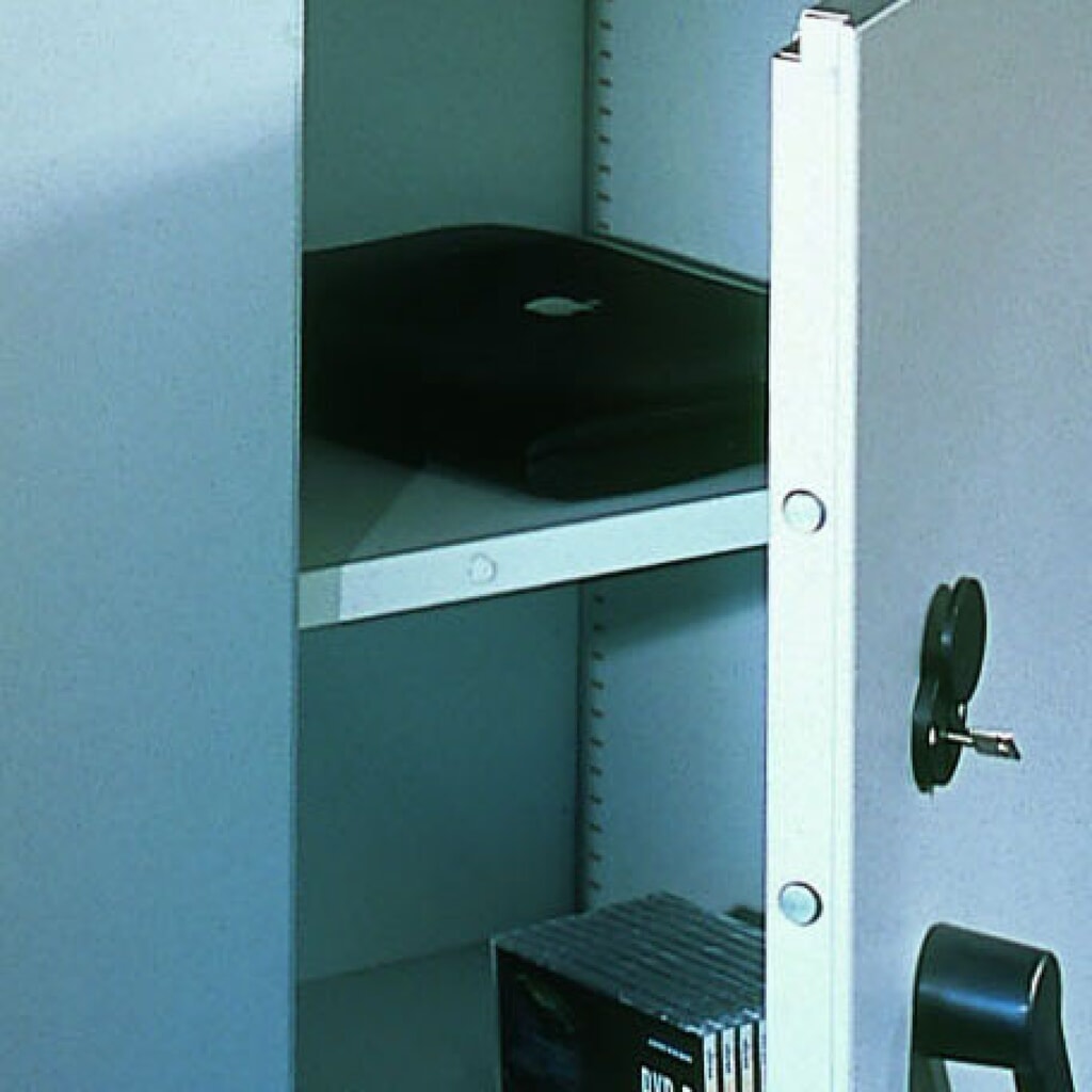 Fachboden für C+P Sicherheits-Flügeltürschrank, BxT 598 x 429 mm Produktabbildung: Fachboden für C+P Sicherheits-Flügeltürschrank, BxT 598 x 429 mm