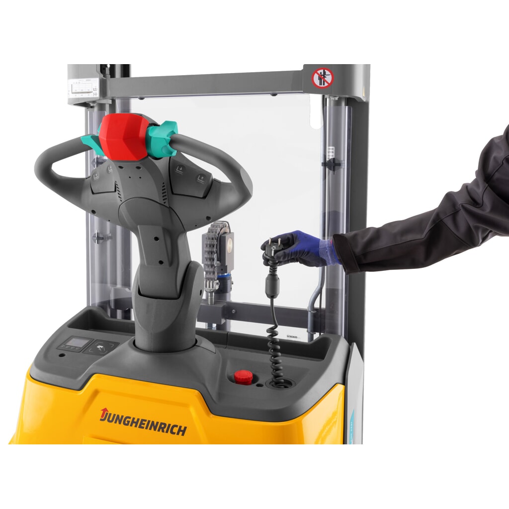 Produktabbildung Nr. 4: Jungheinrich Elektro-Hochhubwagen ERC 110i DZ mit Standplattform, Dreifach-Teleskop-Hubgerüst, Hubhöhe 4.300 mm, Tragfähigkeit 1.000 kg, Proportionalhydraulik