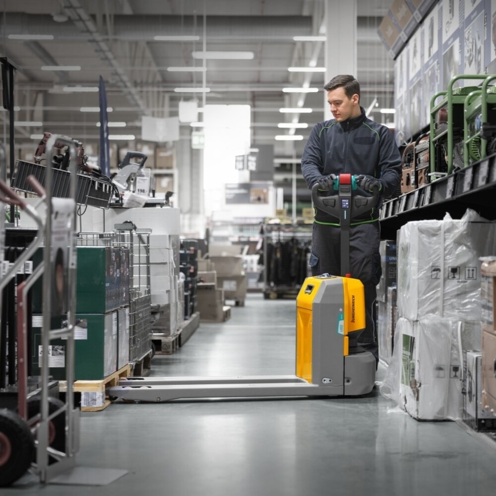 Produktabbildung Nr. 8: Jungheinrich Elektro-Hubwagen AME 15, Tragfähigkeit 1.500 kg, Gabellänge 1.150 mm, Sondergabelbreite 670 mm, Tandemrollen