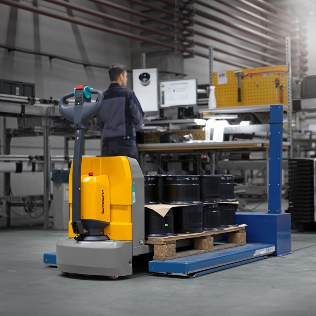 Jungheinrich Elektro-Hubwagen AME 15, Tragfähigkeit 1.500 kg, Gabellänge 800 mm, Tandemrollen Produktabbildung Nr. 9: Jungheinrich Elektro-Hubwagen AME 15, Tragfähigkeit 1.500 kg, Gabellänge 800 mm, Tandemrollen