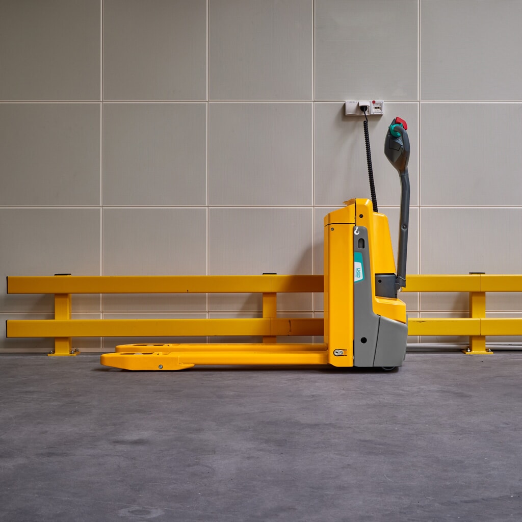 Jungheinrich Elektro-Hubwagen EJE 120i, Tragfähigkeit 2.000 kg, Gabellänge 1.150 mm Produktabbildung Nr. 4: Jungheinrich Elektro-Hubwagen EJE 120i, Tragfähigkeit 2.000 kg, Gabellänge 1.150 mm
