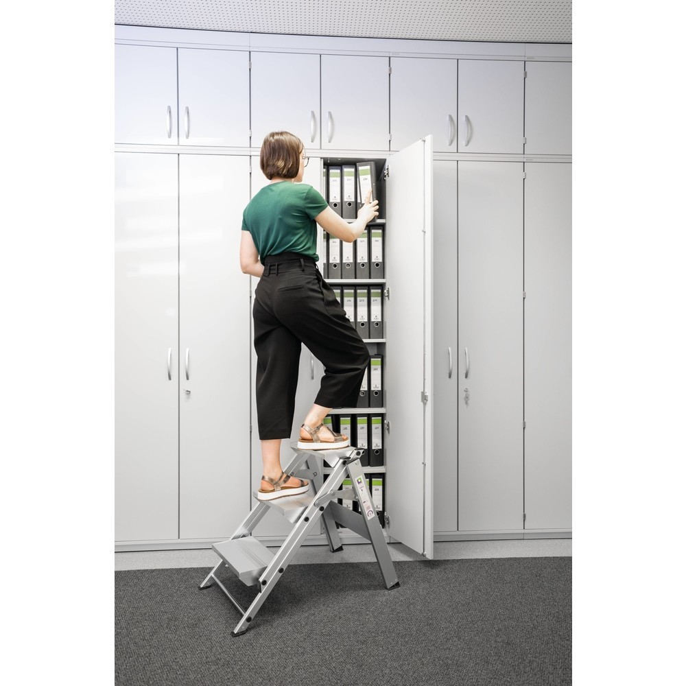 Produktabbildung Nr. 2: Klapptreppe 2 Stufen