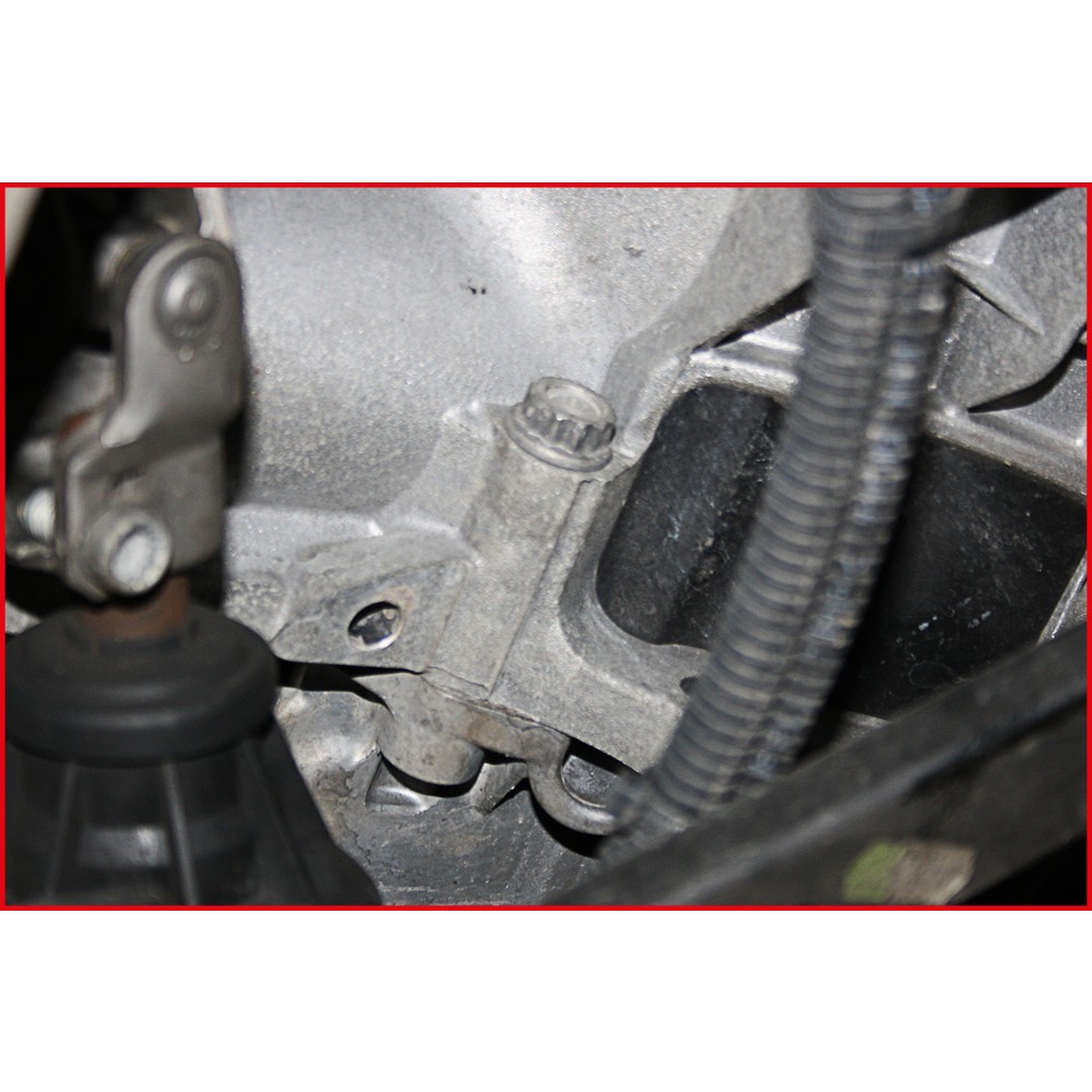Produktabbildung Nr. 2: KS TOOLS 3/8" 12-kant-Stecknuss mit Gelenk für Getriebe, 16 mm