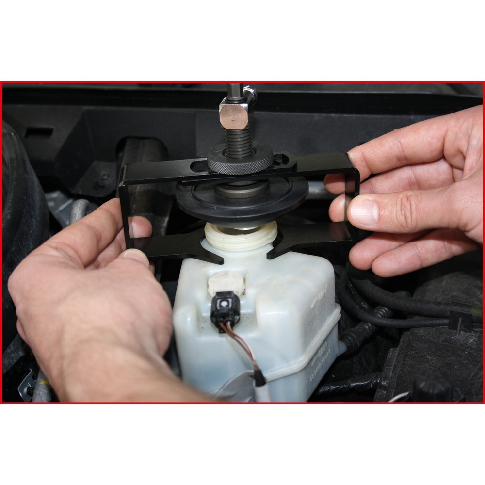 Produktabbildung Nr. 3: KS TOOLS Universal-Entlüfterstutzen-Adapter, verstellbar