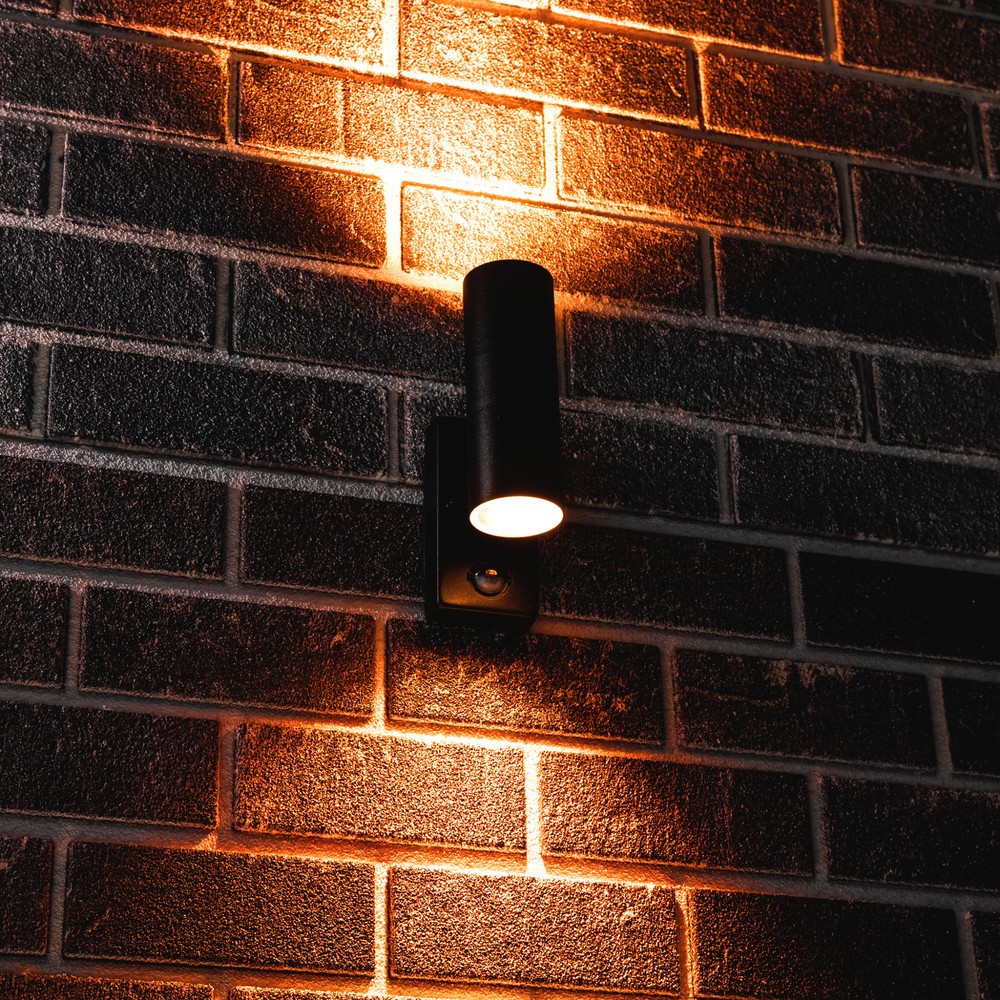 Produktabbildung Nr. 2: LED Outdoor-Wandleuchte Calabar - 2xGU10 IP44 Sensor - rostfreier Stahl