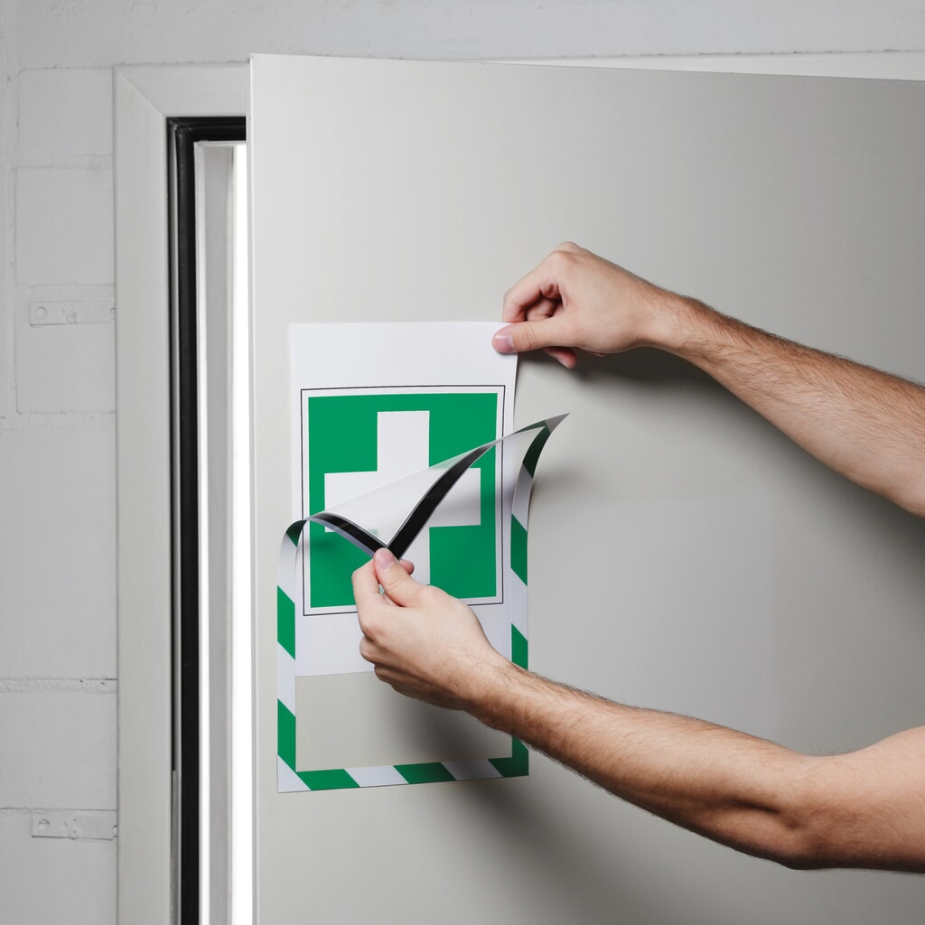 Magnetrahmen DURABLE DURAFRAME® Security, DIN A4, grün/weiß Produktabbildung Nr. 4: Magnetrahmen DURABLE DURAFRAME® Security, DIN A4, grün/weiß
