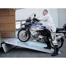 Produktabbildung Nr. 4: MAUDERER® Leichte Auffahrrampe, SuperLeicht-Steg CO, für schwere Ladegüter, Tragkraft 2.000 kg,, LxB 1.500 x 750 mm
