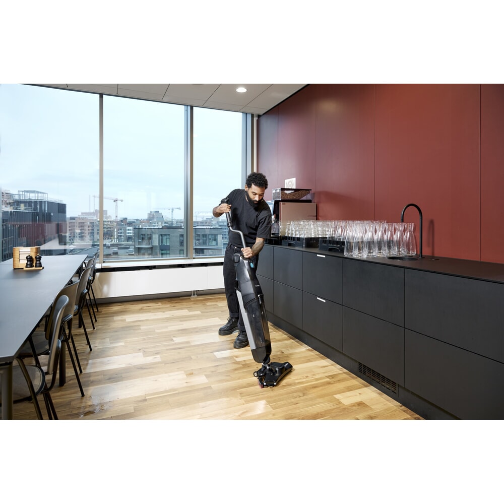 Produktabbildung Nr. 2: Nilfisk® Handgeführte Scheuersaugmaschine DRYFT V1 EU