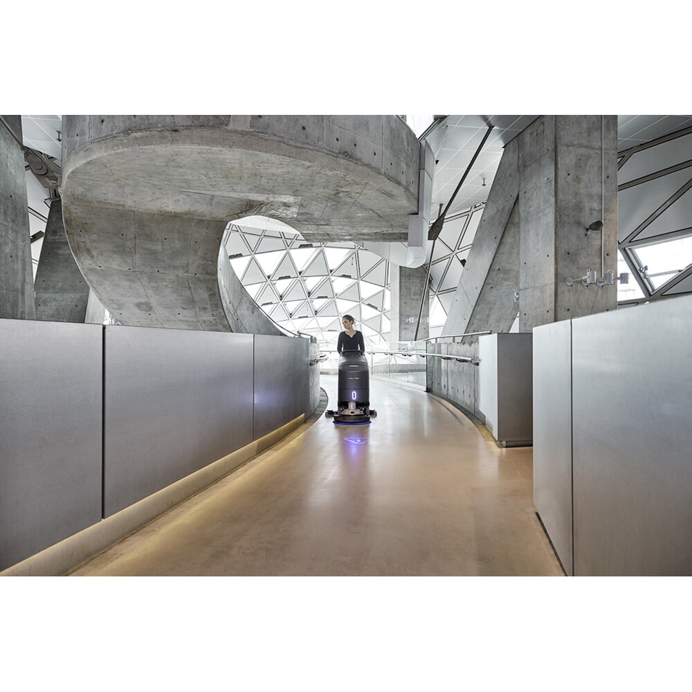 Produktabbildung Nr. 5: Nilfisk® Handgeführte Scheuersaugmaschine SC550 CYL 51 LI-ION