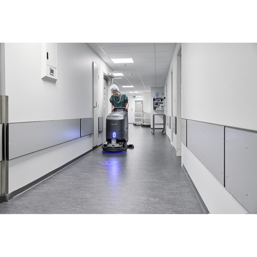 Produktabbildung Nr. 3: Nilfisk® Handgeführte Scheuersaugmaschine SC550 R 51 LI-ION