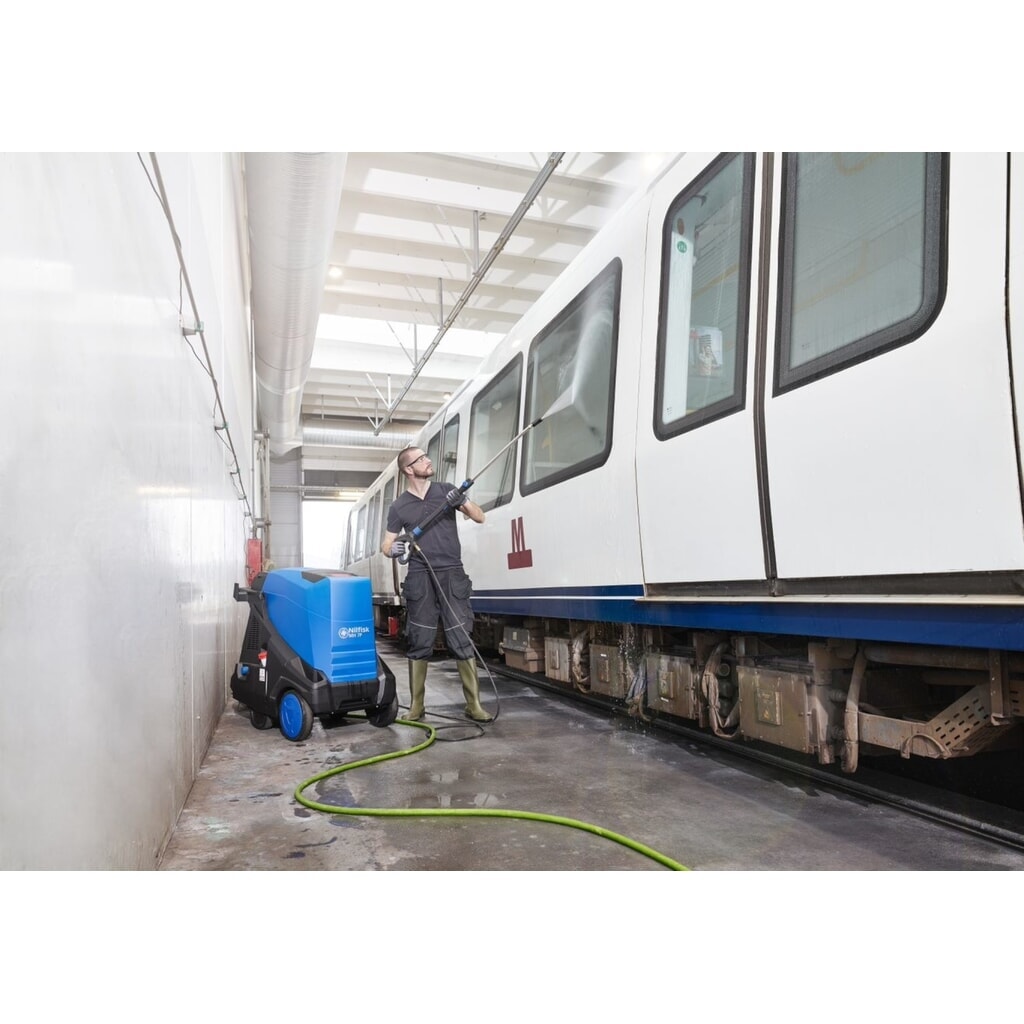 Nilfisk® Heißwasser-Hochdruckreiniger MH 7P-180/1260 FA, mobil Produktabbildung Nr. 3: Nilfisk® Heißwasser-Hochdruckreiniger MH 7P-180/1260 FA, mobil