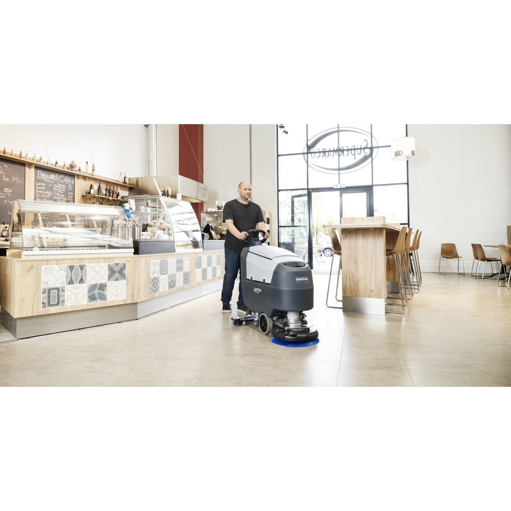 Produktabbildung Nr. 4: Nilfisk® Scheuer-Saugmaschine SC401 E, theor. Flächenleistung 1.720 m²/h