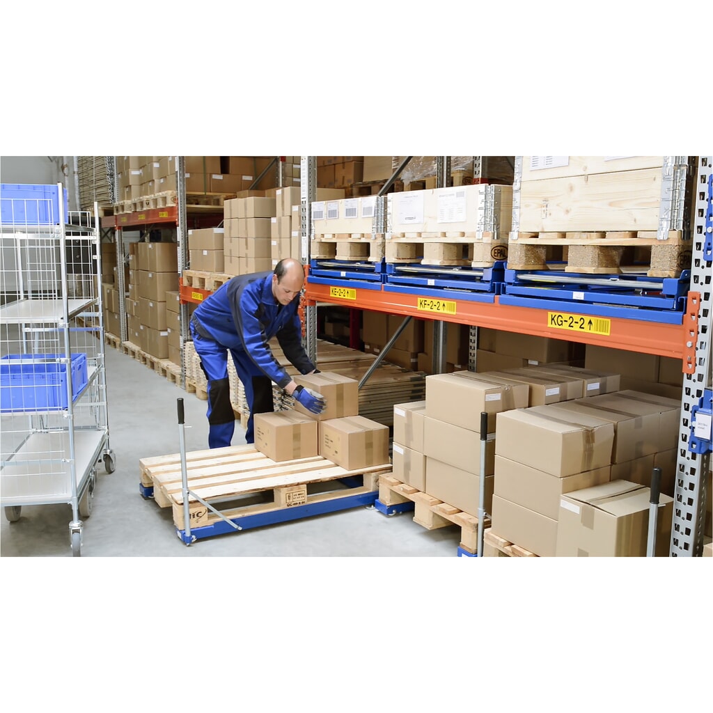 Palettenauszug, Bodenmodell, Tragkraft 1.000 kg, 85 % Auszugstiefe, mit 700 mm Standardgriff Produktabbildung Nr. 2: Palettenauszug, Bodenmodell, Tragkraft 1.000 kg, 85 % Auszugstiefe, mit 700 mm Standardgriff